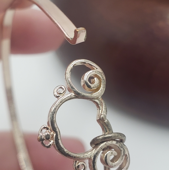 Vintage Style Cinderella High Hell Shoe Dangle Charm Gold Tone Bracelet - Picture 8 of 8